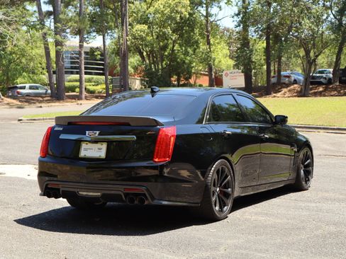 Used 2018 Cadillac CTS V w/ Carbon Fiber Package RWD image 7