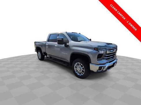 Used 2024 Chevrolet Silverado 3500 LTZ w/ LTZ Premium Package image 2