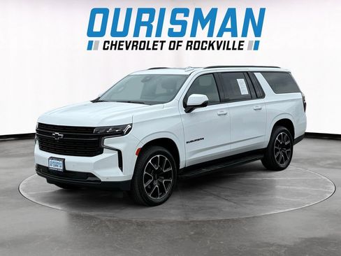 Used 2024 Chevrolet Suburban RST w/ Luxury Package AWD/4WD image 2