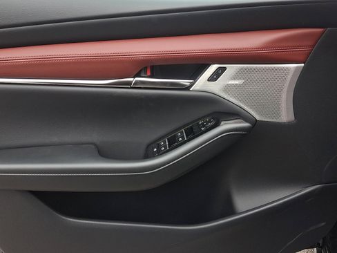 New 2026 MAZDA MAZDA3 2.5 S Hatchback w/ Premium Pkg FWD image 8