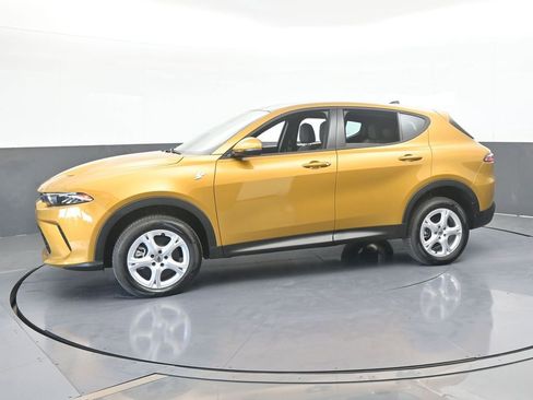 Used 2024 Dodge Hornet GT image 2