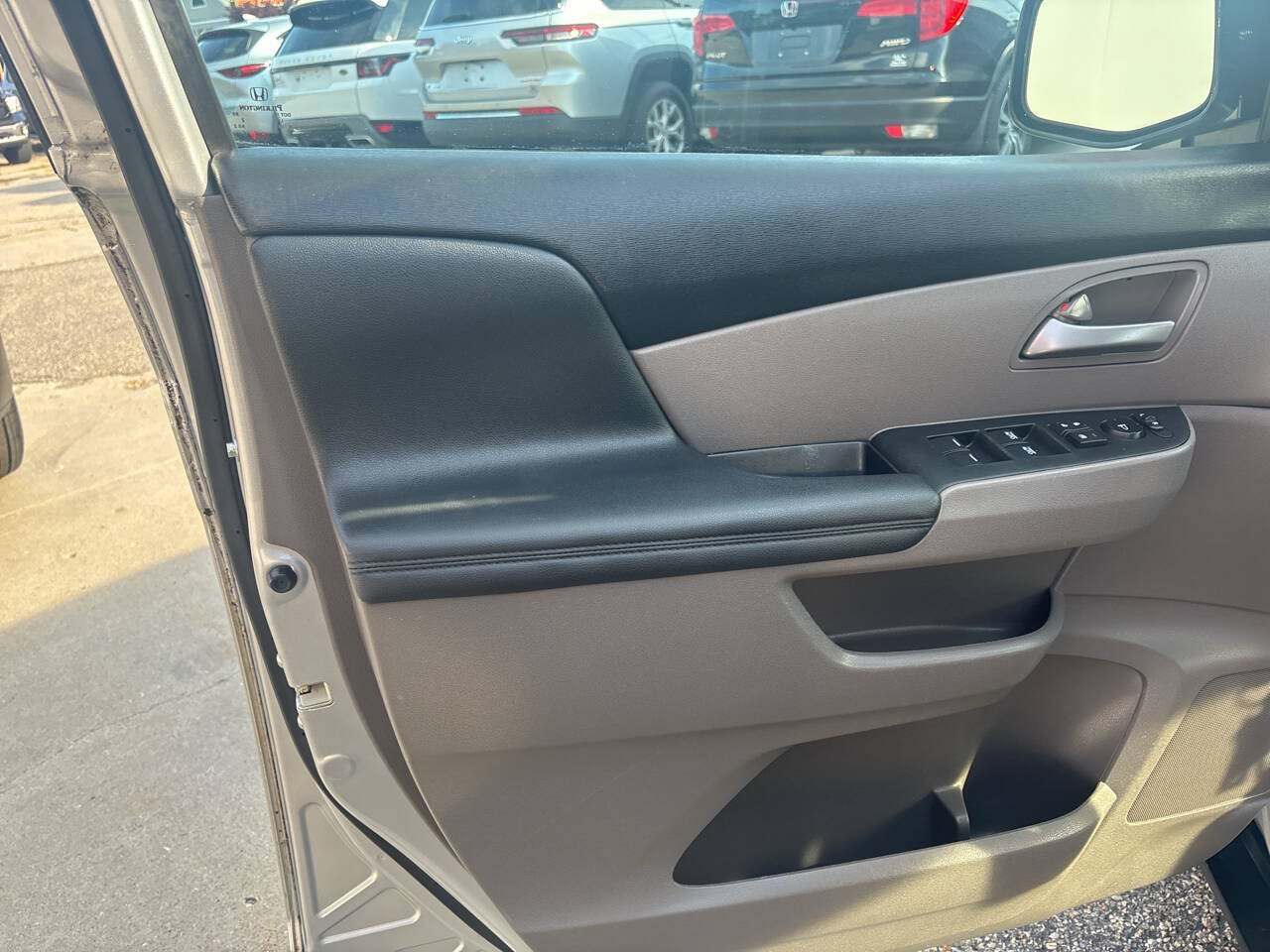 Used 2013 Honda Odyssey EX-L image 37