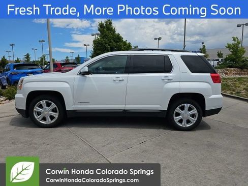 Used 2017 GMC Terrain SLE w/ Driver Alert Package I FWD image 6