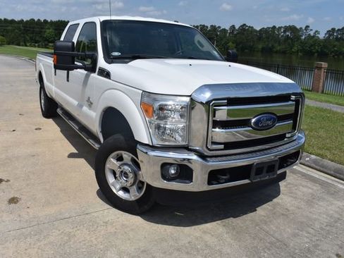 Used 2016 Ford F250 XLT w/ XLT Value Package AWD/4WD image 2