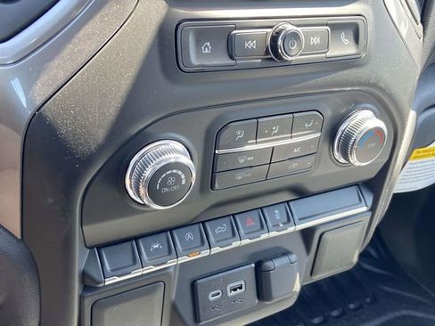 New 2026 GMC Sierra 1500 Pro AWD/4WD image 17