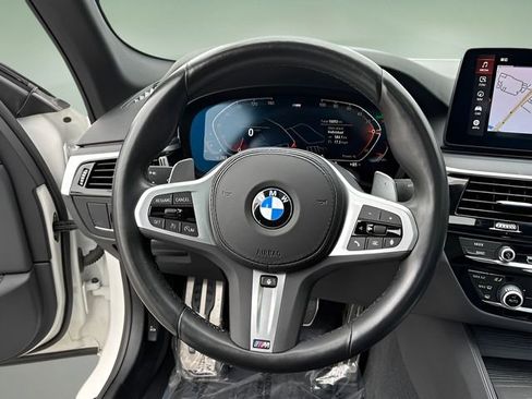 Used 2023 BMW 540i xDrive w/ M Sport Package image 8