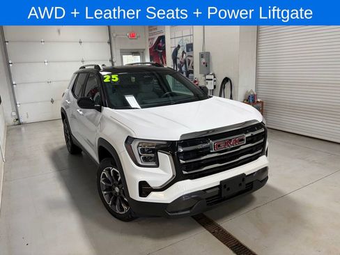 Used 2025 GMC Terrain Elevation w/ Elevation Premium Package AWD/4WD image 2