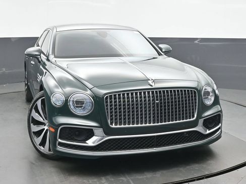 Used 2022 Bentley Flying Spur V8 AWD/4WD image 8