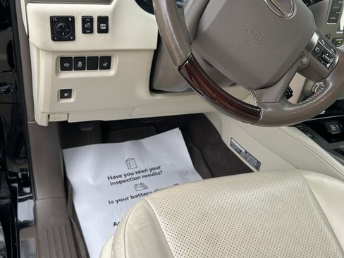 Used 2018 Lexus GX 460 Luxury w/ Preferred Accessory Package image 18