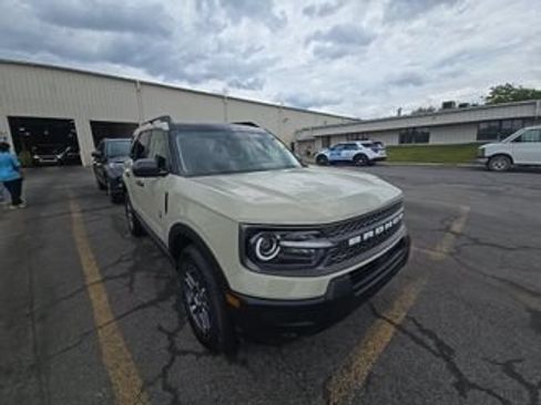 Used 2025 Ford Bronco Sport Big Bend w/ Convenience Package AWD/4WD image 3