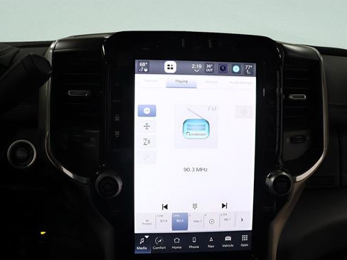 Used 2024 RAM 2500 Laramie image 11