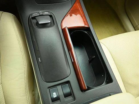 Used 2012 Lexus RX 450h AWD image 18