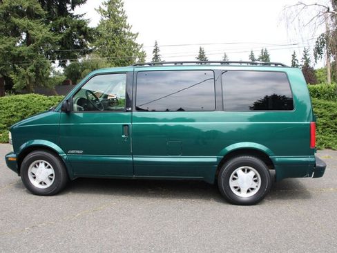 Used 1998 Chevrolet Astro LS RWD image 12