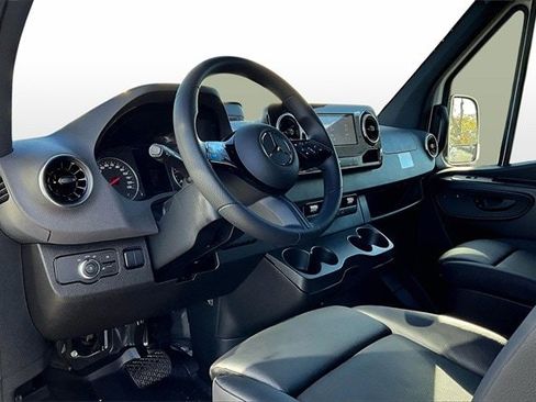 New 2026 Mercedes-Benz Sprinter 2500 image 8
