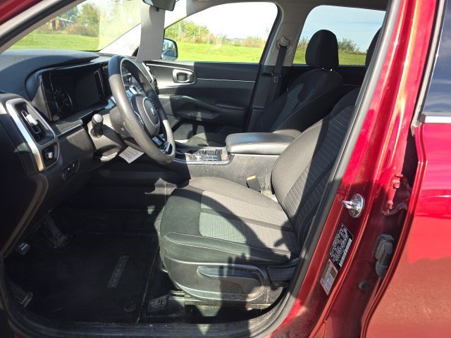 Used 2021 Kia Sorento LX FWD image 18