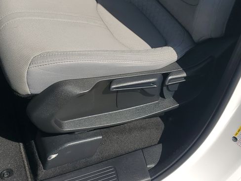 Used 2023 Honda Pilot LX image 21
