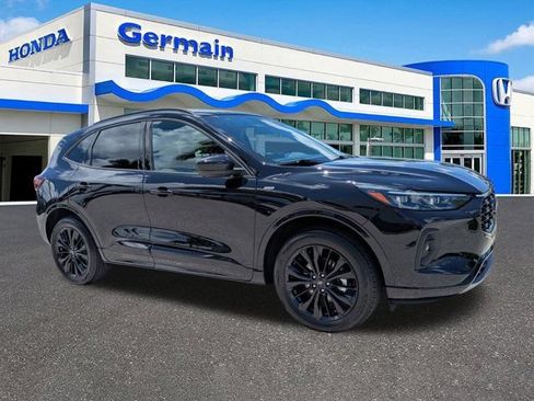 Used 2026 Ford Escape ST-Line Elite w/ Premium Technology Package AWD/4WD image 3