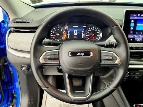 Used 2022 Jeep Compass Latitude w/ Sun and Sound Group image 14