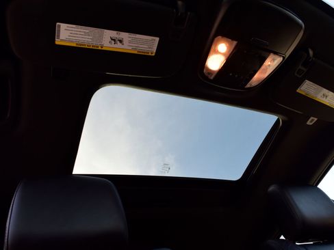 Used 2023 Dodge Durango R/T RWD image 24