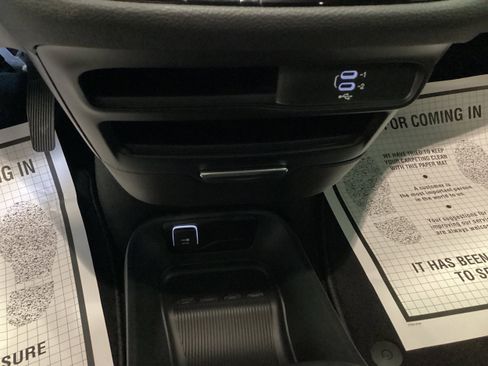 New 2026 Chrysler Pacifica Select image 32