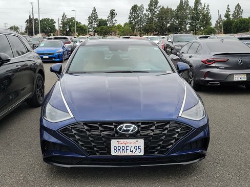 Used 2020 Hyundai Sonata Limited FWD image 2