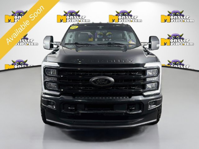 Used 2023 Ford F250 Lariat w/ Lariat Ultimate Package AWD/4WD image 2