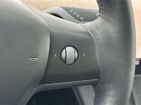 Used 2023 Tesla Model 3 Standard Range image 27