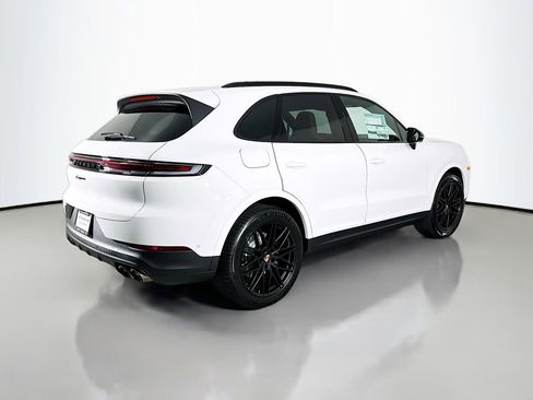 New 2026 Porsche Cayenne AWD/4WD image 9