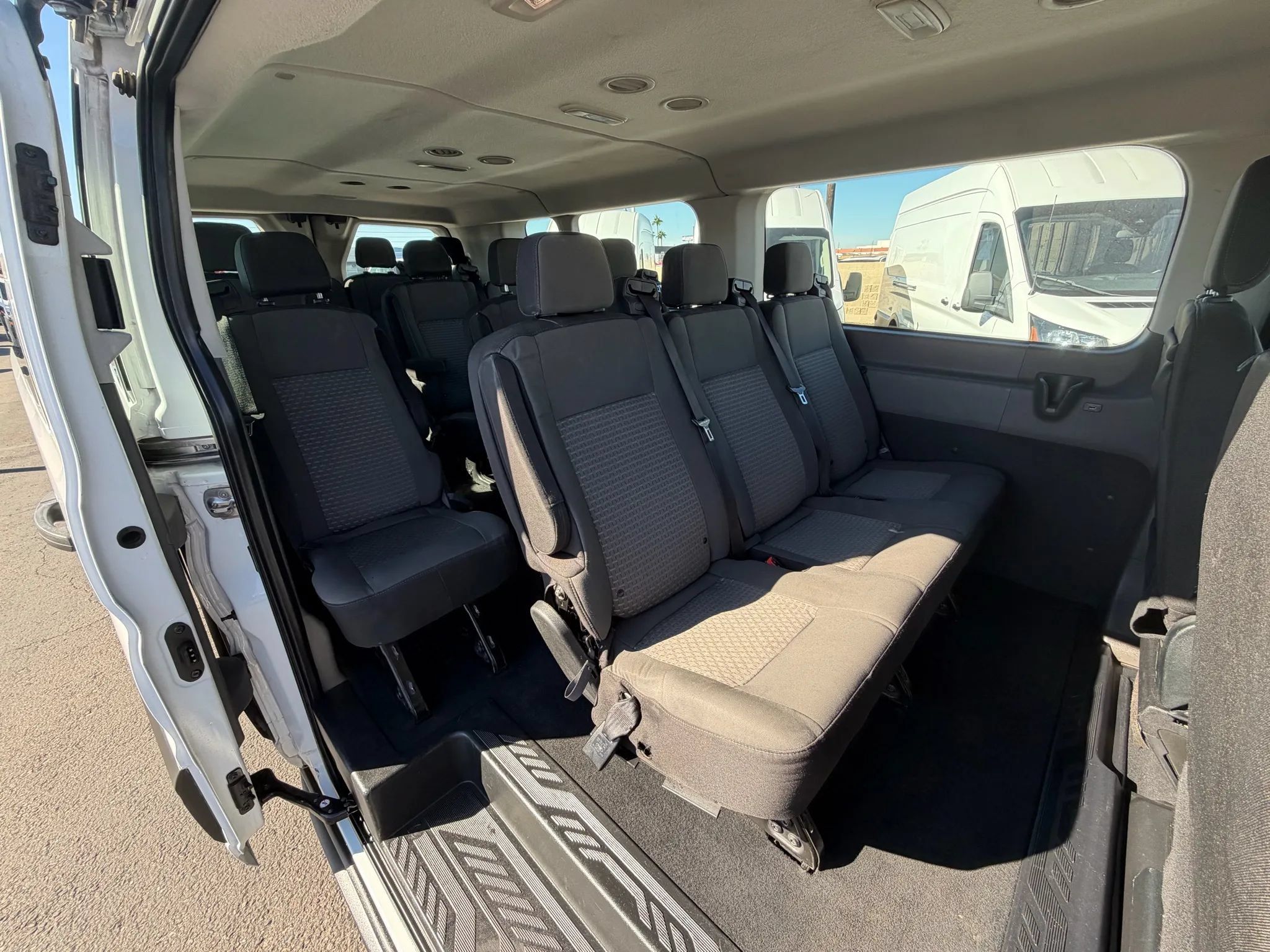 Used 2022 Ford Transit 350 XLT RWD image 13