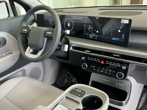 New 2026 Hyundai Ioniq 9 SE AWD/4WD image 20