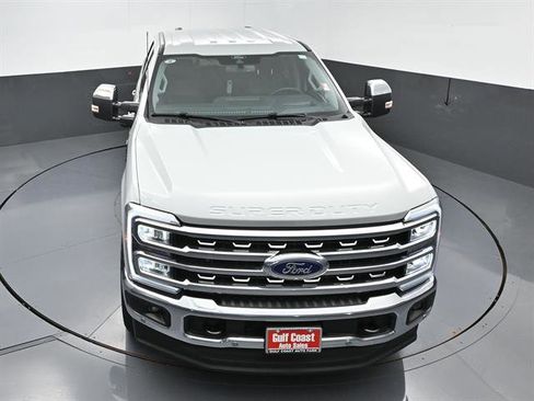 Used 2025 Ford F250 Lariat w/ Lariat Ultimate Package AWD/4WD image 39