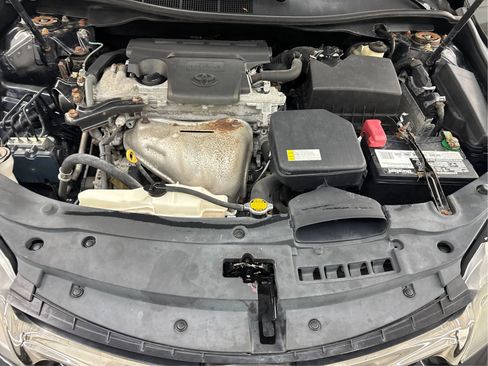 Used 2015 Toyota Camry SE image 30