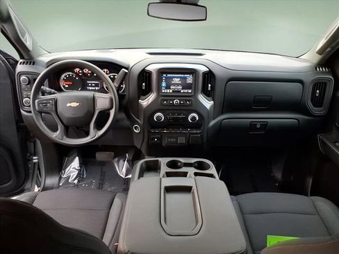 Used 2024 Chevrolet Silverado 2500 Custom w/ Custom Value Package image 13