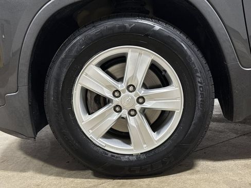 Used 2019 Chevrolet Trax LS FWD image 26