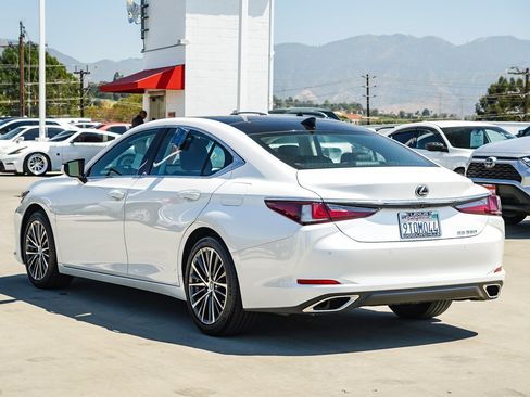 Used 2025 Lexus ES 350 w/ Premium Package FWD image 5