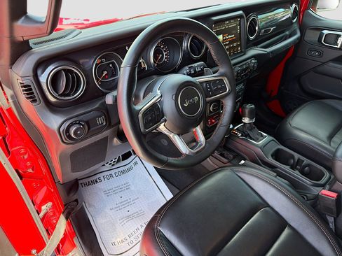 Used 2023 Jeep Wrangler Unlimited Rubicon 392 AWD/4WD image 24