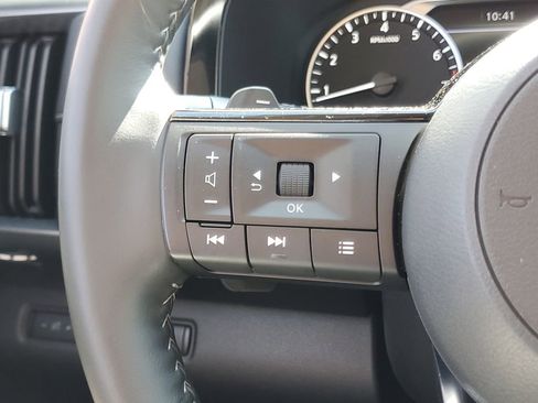 Certified 2025 Nissan Pathfinder SL FWD image 22