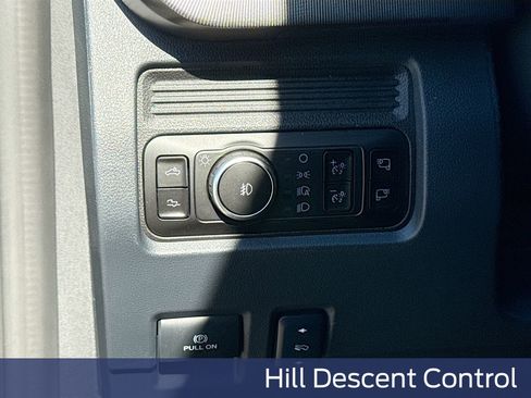 New 2026 Ford F350 Platinum w/ FX4 Off-Road Package image 14