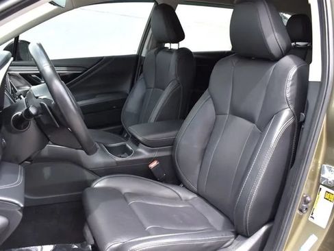 Used 2024 Subaru Outback Limited AWD/4WD image 11