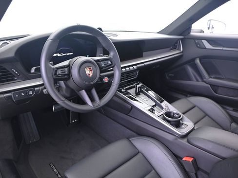 Used 2025 Porsche 911 Carrera image 24