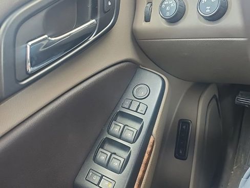 Used 2015 Chevrolet Suburban LTZ AWD/4WD image 9