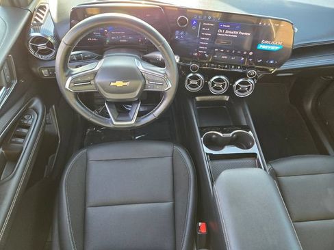 Used 2024 Chevrolet Blazer EV LT AWD/4WD image 12