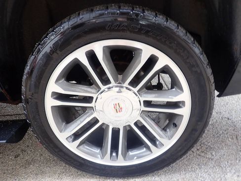 Used 2013 Cadillac Escalade ESV Premium AWD/4WD image 40