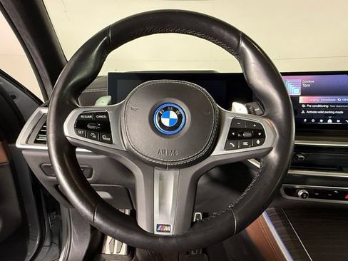 Used 2024 BMW X5 xDrive50e w/ Executive Package AWD/4WD image 32