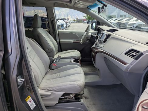 Used 2024 Nissan Sentra SV w/ All-Weather Package FWD image 36
