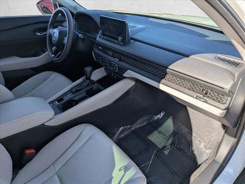 Certified 2025 Honda Accord SE image 21