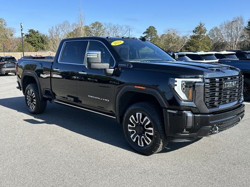 Certified 2024 GMC Sierra 2500 Denali Ultimate image 3