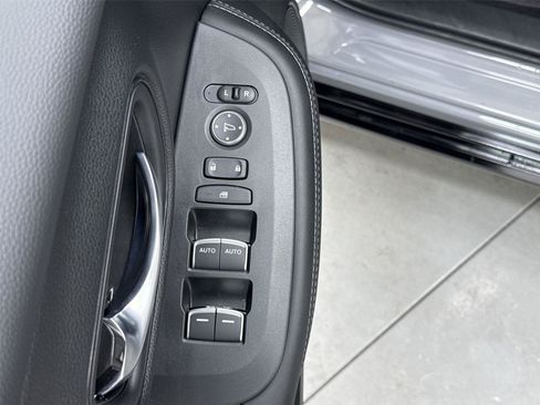 Certified 2026 Honda HR-V EX-L image 12