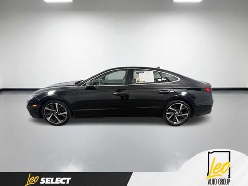 Used 2021 Hyundai Sonata SEL Plus FWD image 2