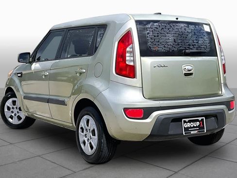 Used 2013 Kia Soul FWD image 12